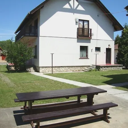 Gyongyvirag Vendeghaz * Balatonboglar