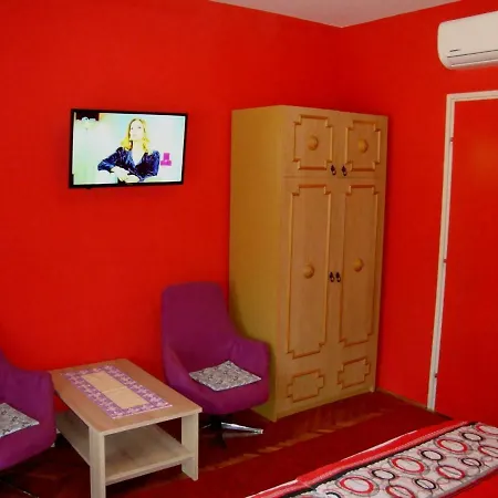 Gyongyvirag Vendeghaz Apartment