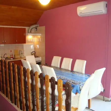 Gyongyvirag Vendeghaz Apartment Balatonboglar