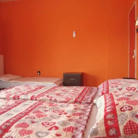 Apartment Gyongyvirag Vendeghaz Balatonboglar