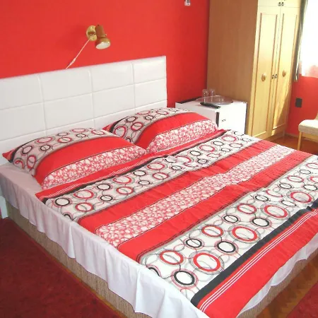 Apartment Gyongyvirag Vendeghaz Balatonboglar