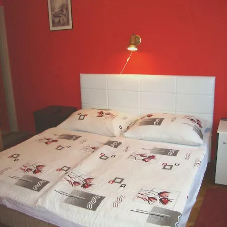 Gyongyvirag Vendeghaz Apartment Balatonboglar